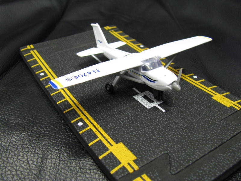 Модель самолёта Cessna 172